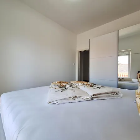 Kulas Apartmán Novi Vinodolski