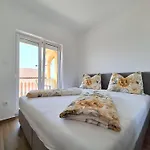 Kulas 아파트 노비비노돌스키